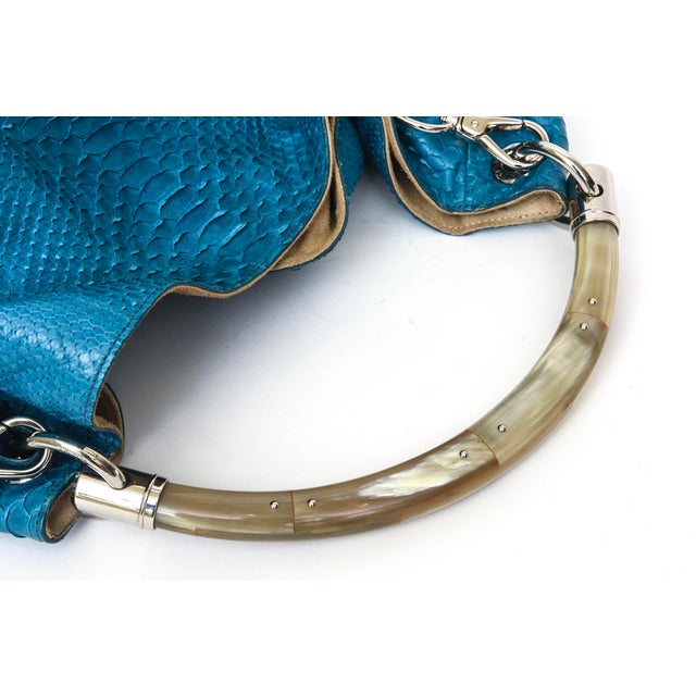 Modern Ralph Lauren 2000 Turquoise Python Shoulder Bag With Horn Top Handle For Sale - Image 3 of 14