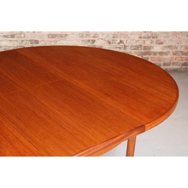 Wood Mid-Century Round Extending Teak Dining Table from McIntosh, 1970s For Sale - Image 7 of 13