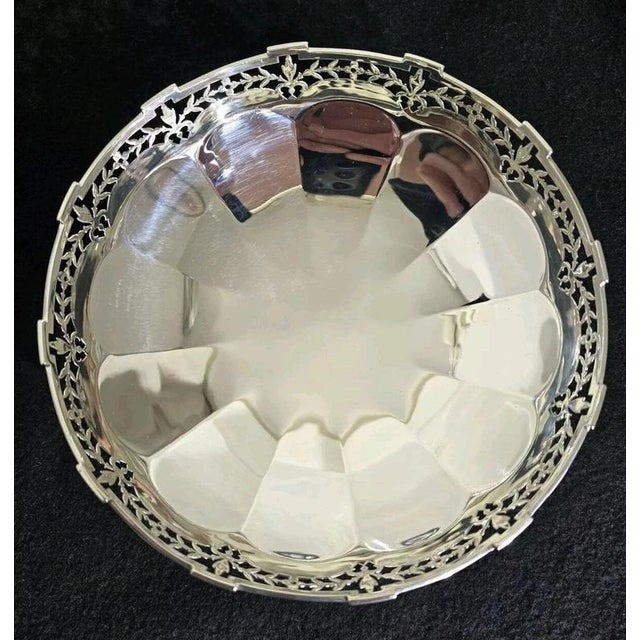 Antique Art Deco Sterling Silver Compotier from Adie Brothers, Birmingham, 1927 For Sale - Image 3 of 17
