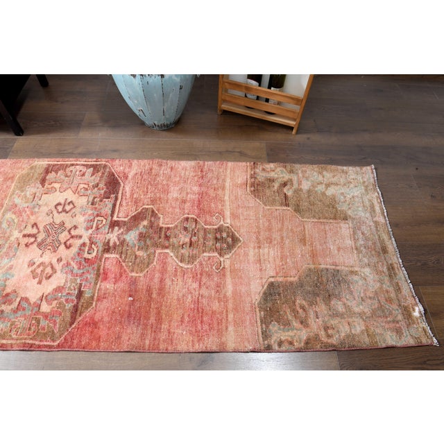 1970s Vintage Handmade Wool Cotton Pink Area Rug For Sale - Image 10 of 11