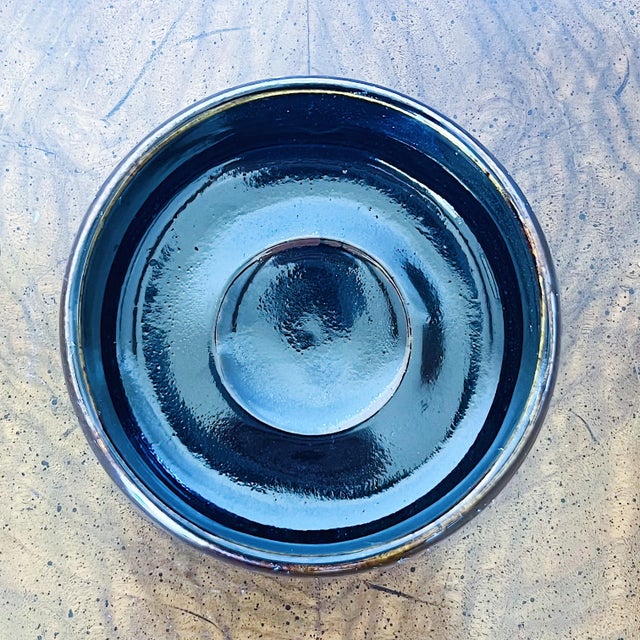 Mid-Century California Studio Pottery Bowl in Black and White Glaze, Signed For Sale In Los Angeles - Image 6 of 7