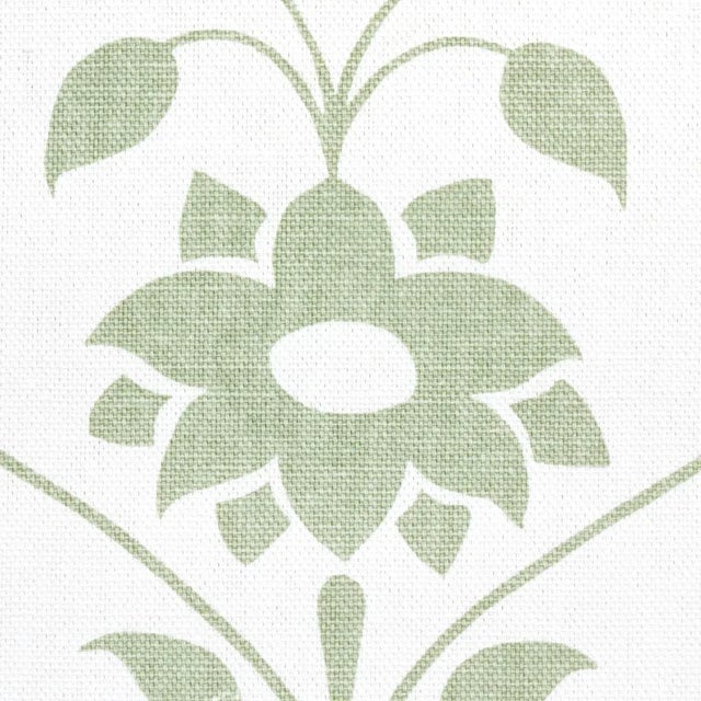 Indian Schumacher x Marie-Anne Oudejans Jaipur Mughal Flower Fabric in Green For Sale - Image 3 of 5