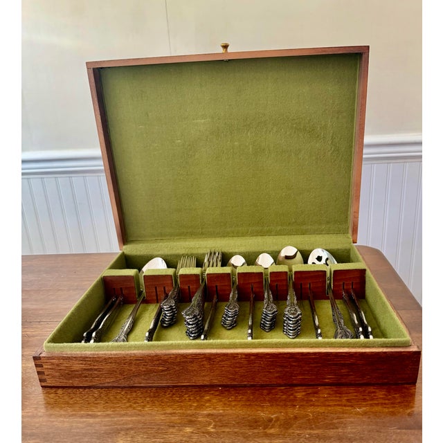 Mid 20th Century SCC Japan Stainless Steel 18/8 Gauge Cutlery - Set of Fifty Pieces For Sale - Image 4 of 12