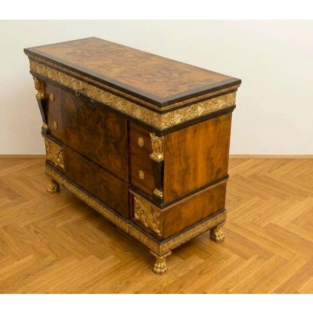 Wood Art Deco Walnut Burl Chest of Drawers from a Venetian Palace, 1930s For Sale - Image 7 of 11