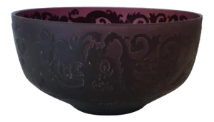Large Vintage Amethyst Raised Pattern Art Glass Decorative Bowl
