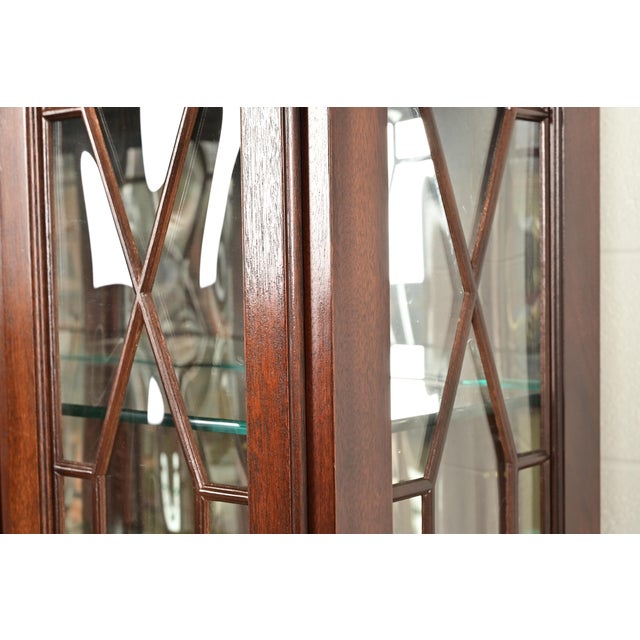 Ethan Allen Knob Creek Georgian Carved Mahogany Lighted Breakfront Bookcase Cabinet For Sale - Image 11 of 18
