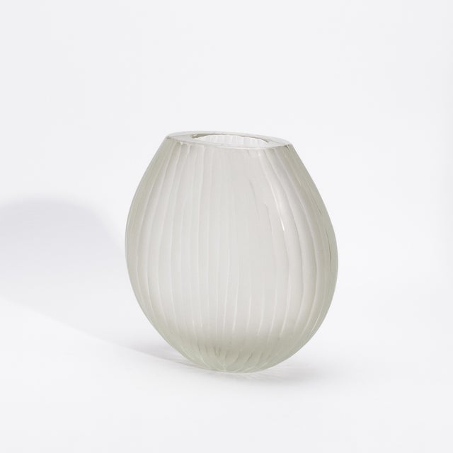 Crafted in the heart of Murano by master artisans, the Supreme Vase in Citrine embodies the serene elegance of fine...