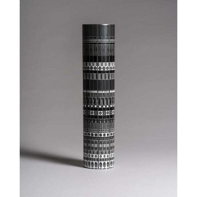 Baumann German Graphic Porcelain Vases by Hans Theo for Rosenthal, 1960s, Set of 2 For Sale - Image 12 of 16