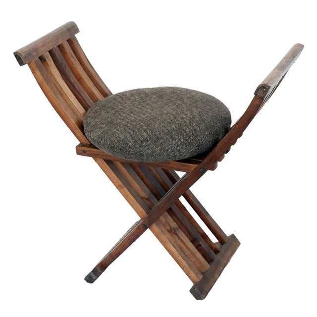 Contemporary 1970s Vintage Handcrafted Folding Peruvian Chair For Sale - Image 3 of 9