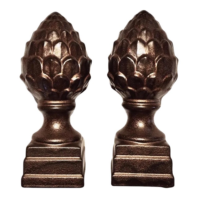 Decorative Finials - A Pair Vintage Royal Haeger For Sale