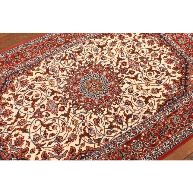Brown Middle Eastern Rug in Wool For Sale - Image 8 of 11