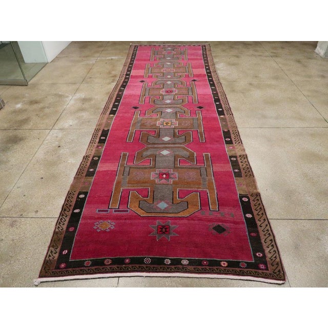 Mid 20th Century Galerie Shabab Collection Mid-20th Century Handmade Turkish Anatolian Long & Narrow Gallery Carpet For Sale - Image 5 of 10