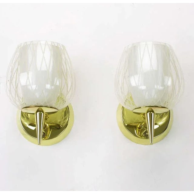 Mid-Century Modern Gerald Thurston for Lightolier Etched Glass and Brass Sconces - a Pair For Sale - Image 3 of 11