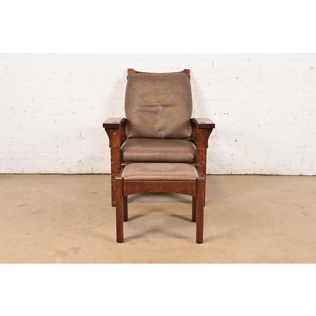 Late 20th Century Gustav Stickley Mission Oak Arts & Crafts Bow Arm Reclining Morris Lounge Chair With Ottoman by Warren Hile Studio, Newly Refinished For Sale - Image 5 of 12