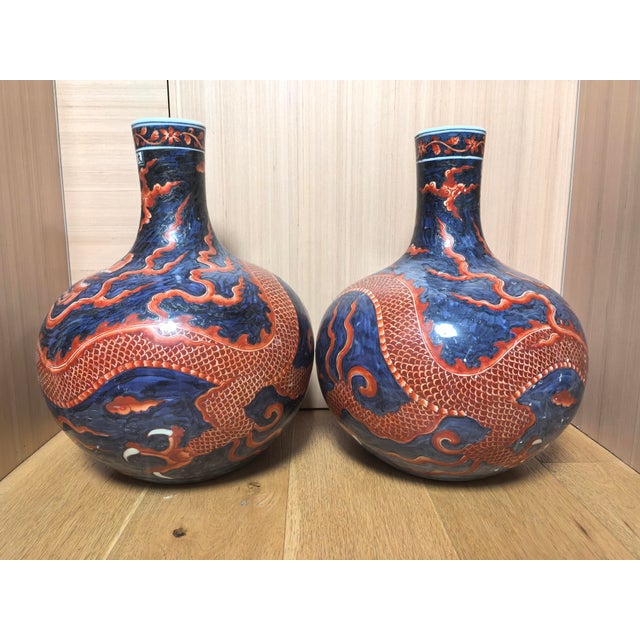 A Pair of Chinese Ceramic Vase Ming Dynasty Xuande Marked Blue Ground Famille Verte Porcelain Tianqiu Vase Hand Painted Dragon Pattern For Sale - Image 15 of 16