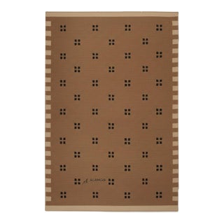 Modern Hand-Tufted Coffee Brown Area Rug With Ivory Border Detailing For Sale