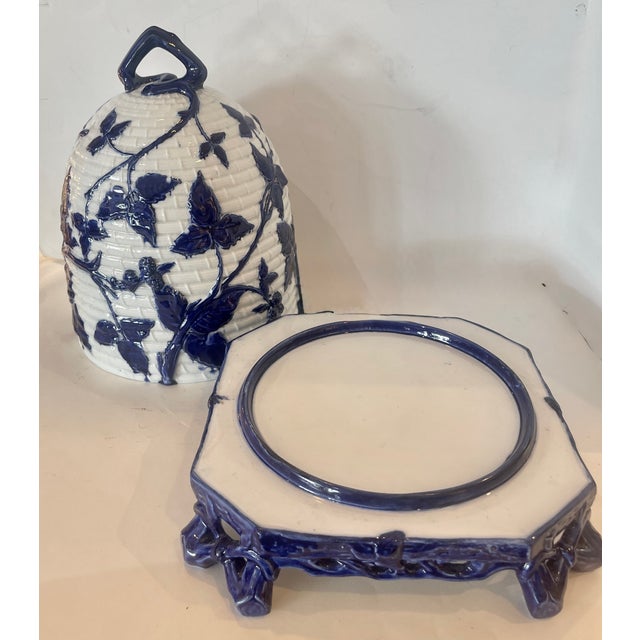 Majolica Beehive Cheese Dome & Stand Blue & White Rare by Mintons C1870 For Sale In West Palm - Image 6 of 14