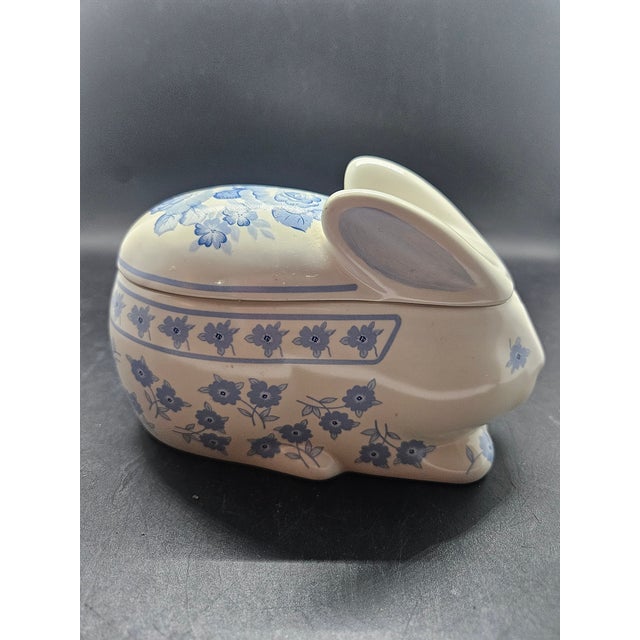 vintage Crowning Touch ceramic trinket box