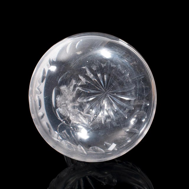 1910s Pair of Antique Edwardian English Silver Plate Decanters and Stands For Sale - Image 9 of 13