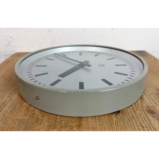 Vintage Industrial Station Wall Clock from TCW, 1960 For Sale - Image 13 of 17