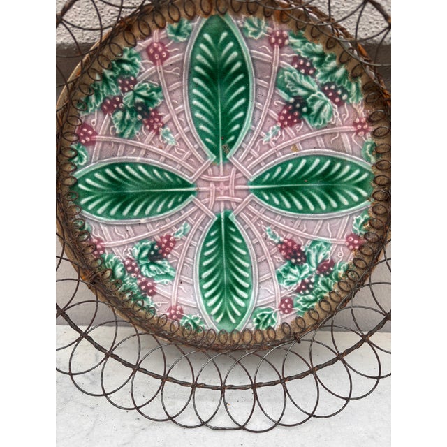 Majolica wire basket Salins circa 1890. Grapes and leaves.