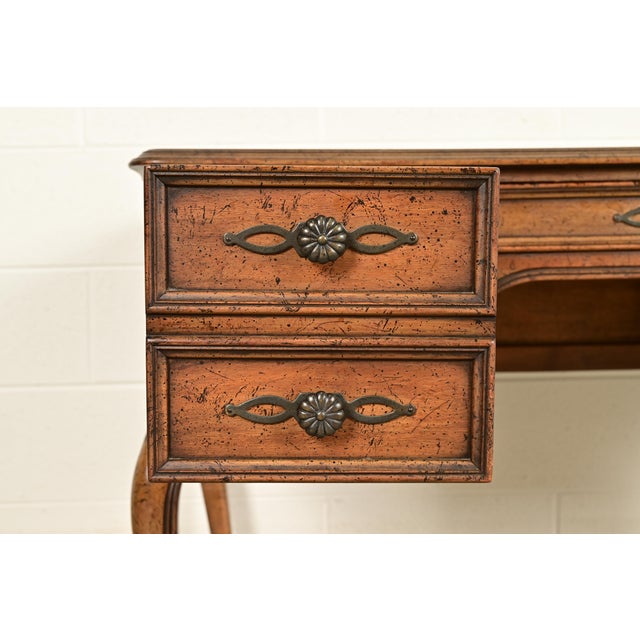 Wood Sligh Furniture French Provincial Louis XV Carved Fruitwood Leather Top Bureau Plat Desk, Circa 1960s For Sale - Image 7 of 12