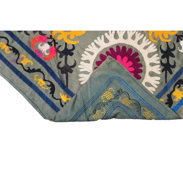 Textile 1960s Vintage Suzani Textile | Suzani Embroidery | Green Suzani Wall Hanging For Sale - Image 7 of 7