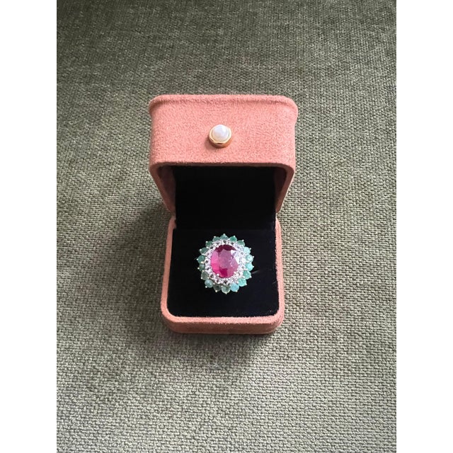 Bochic "Orient" Vintage Emerald, Ruby & Diamond Ring Set In 18K Gold & Silver For Sale - Image 9 of 18