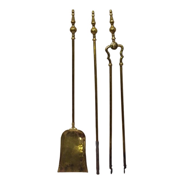 Early 20th Century Set of Three English George III Style Brass Fireplace Tools For Sale