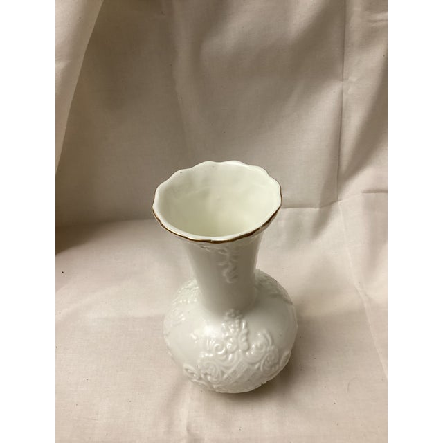 Vintage White Porcelain Vase With Gold Rim Style After Formalities For Sale - Image 4 of 4
