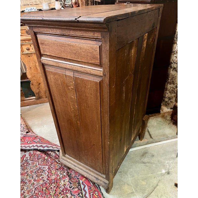 Early 1900s Oak Louis XIV French Jelly Cabinet For Sale - Image 13 of 13