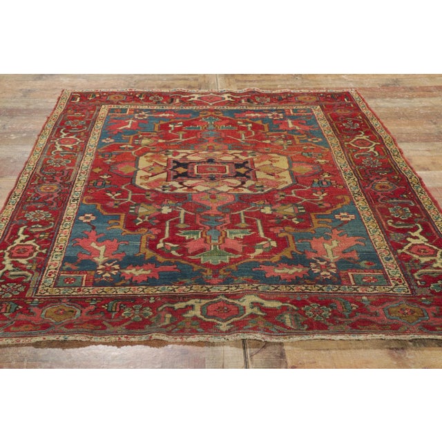 Early 20th Century Antique Persian Serapi Rug, 04'09 X 06'01 For Sale - Image 9 of 11