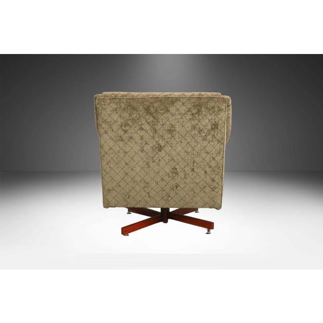 Green 1970s Mid Century Adrian Pearsall Style Swivel Armchair For Sale - Image 8 of 14