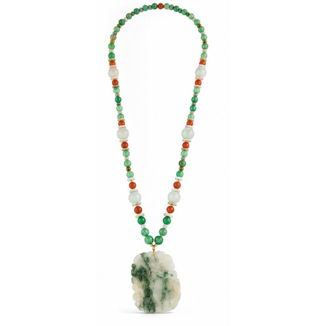 Late 20th Century 18k / 14k Yellow Gold Jadeite Bead Pendant Necklace For Sale In New York - Image 6 of 6