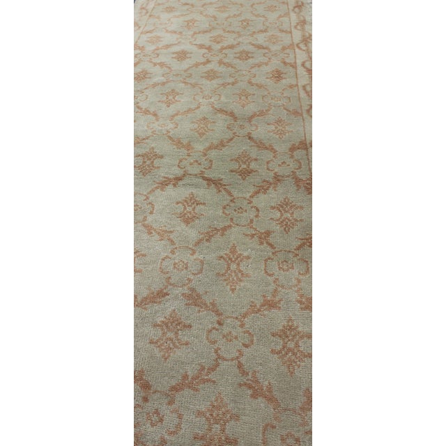 1930s Latticework Vintage Turkish Oushak Runner in Light Cream and Coral 2'10 X 11'3 For Sale - Image 5 of 8