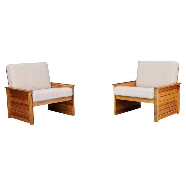 French Lounge Chairs in Pine with New Cream Bouclé Upholstery, 1960s, Set of 2 For Sale - Image 10 of 10