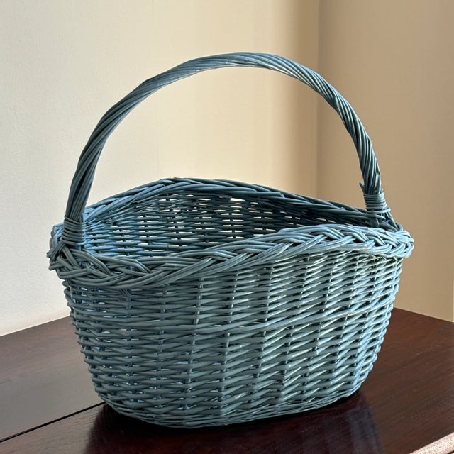 Farmhouse Vintage Cornflower Blue Market Basket For Sale - Image 3 of 11