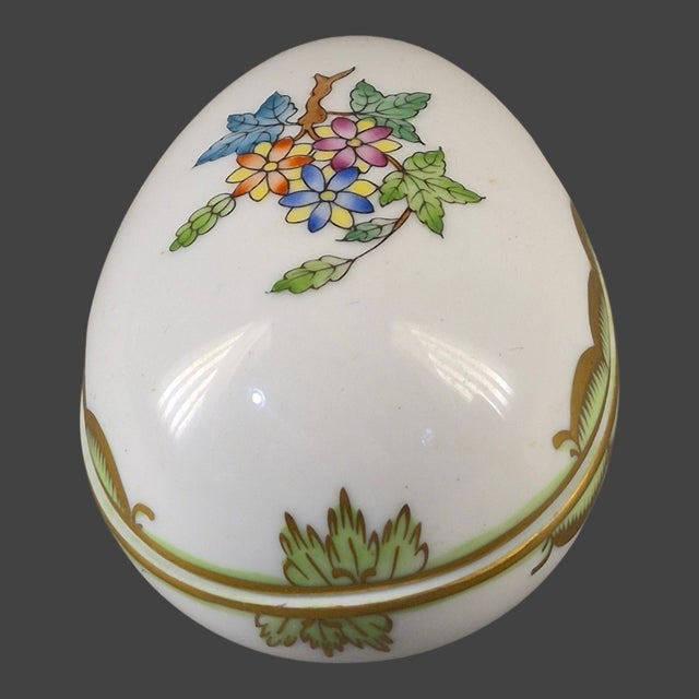 Herend Herend Queen Victoria Pattern Fine Porcelain Hand Painted Floral Egg Trinket Box For Sale - Image 4 of 9