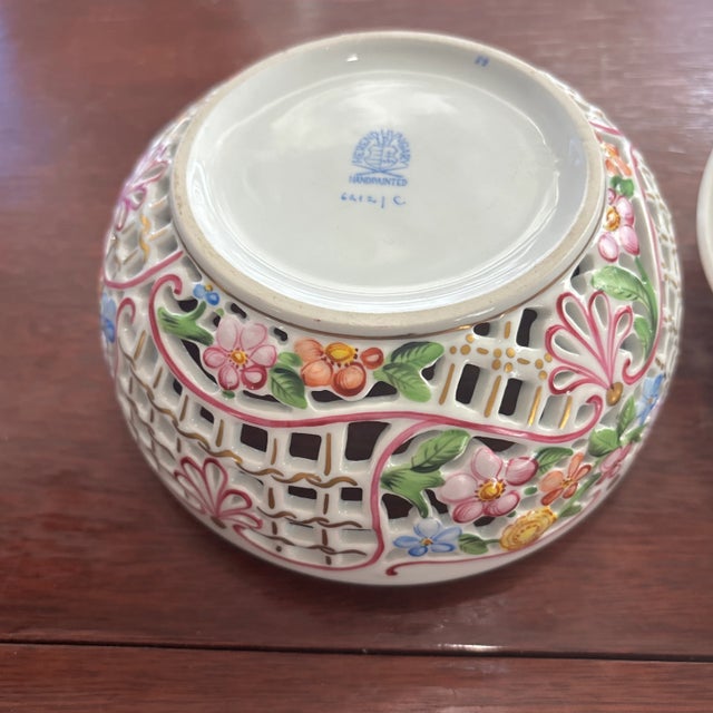 1990s Herend Reticulated Trinket Box With Strawberry Finial For Sale In Reno/Lake Tahoe - Image 6 of 6