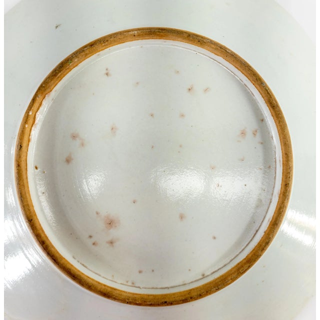 18th or 19th Century Chinese Export Famille Verte Rose Medallion Charger For Sale - Image 11 of 13