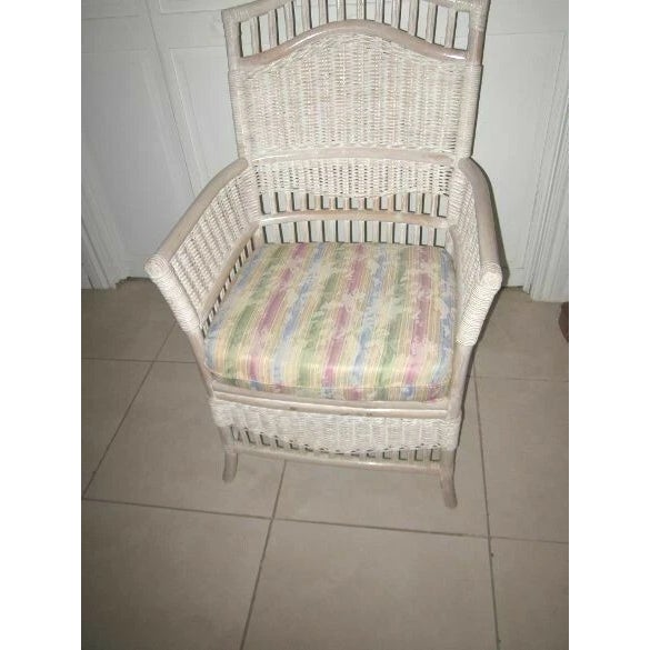 1980s 1980s Wicker Rattan Hollywood Regency Armchair With Cushion Henry Link Style Cottage For Sale - Image 5 of 7