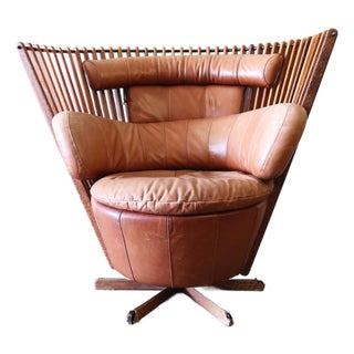 Pacific Green Tavarua Swivel Lounge Chair Palm Wood and Leather C. 2000s For Sale