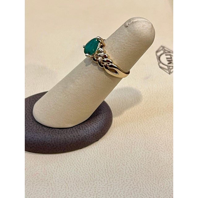 1.42 Carat Pear Cut Natural Emerald Ring 14 Karat Yellow Gold, Size 5.75 For Sale - Image 9 of 18