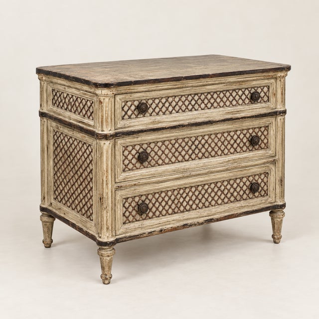 2010s French Louis XVI Style Lattice & Painted 3 Drawer Chest - Restoration Hardware Treillage For Sale - Image 5 of 6