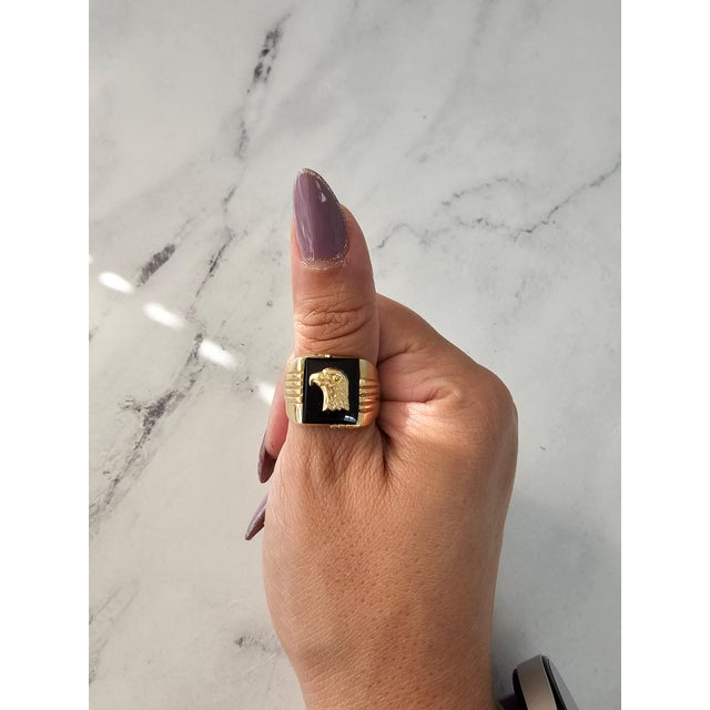 ♥ Product Summary ♥ Main Stone: Onyx Band Material: 14k Yellow Gold Weight: 10-11 grams