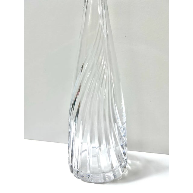 Atlantis “Flight” Cut Crystal Decanter - Portuguese 1980s Modern Barware For Sale - Image 4 of 10