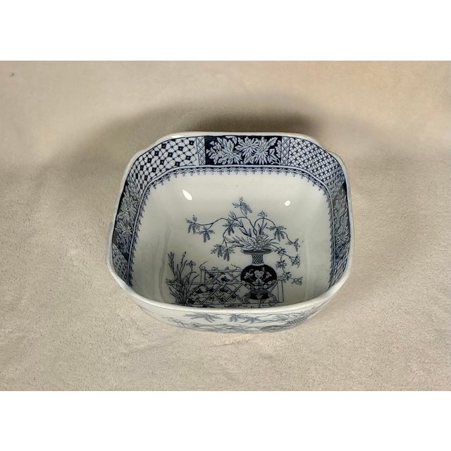 Copeland Authentic Late-Victorian English Transferware Copeland Blue and White Serving Bowl For Sale - Image 4 of 12