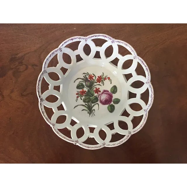 White Antique 18th Century Worcester Floral Design Porcelain Bowl For Sale - Image 8 of 13