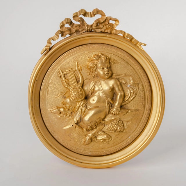 Late 19th Century Pair of French Gilt Bronze Round Figural Wall Plaques, France, 19th Century For Sale - Image 5 of 11