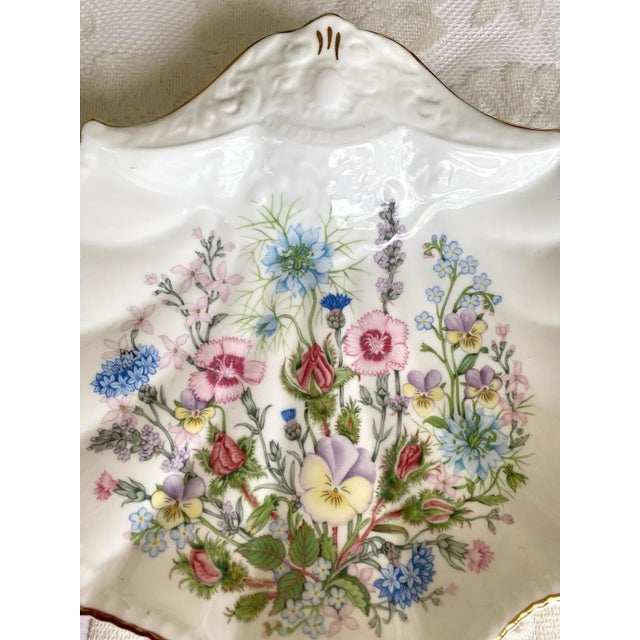 French Country Vintage Aynsley, John Wild Tudor Shell Shaped Trinket Dish - Roses, Thistles, Flowers, Swirled For Sale - Image 3 of 6